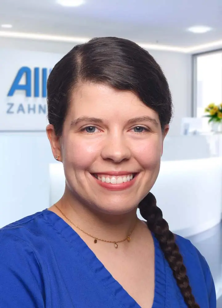 Portrait zahnmedizinische Prophylaxeassistenz Klaudia Kranjc (AllDent Augsburg)
