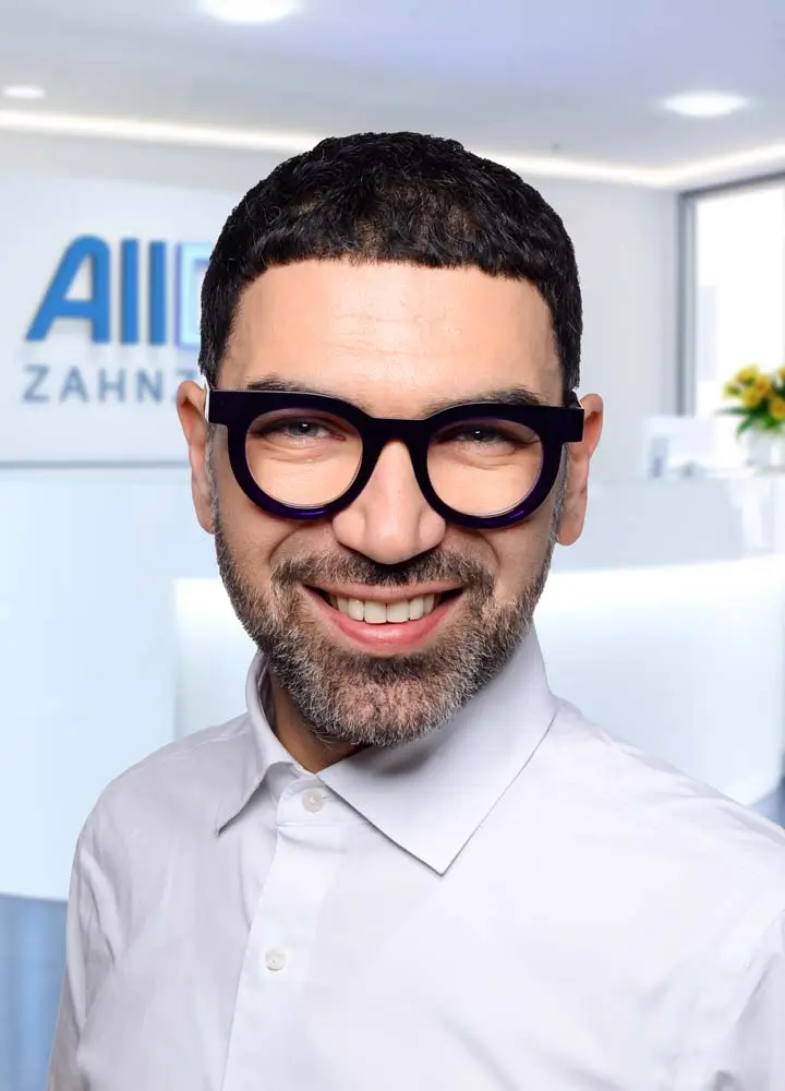 Portrait Oberarzt Sergey Fishman (AllDent Augsburg)