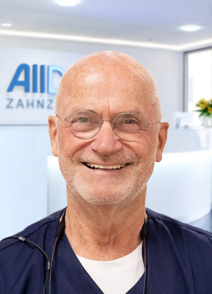 Portrait Leiter Implantatzentrum Wolfgang Bolz