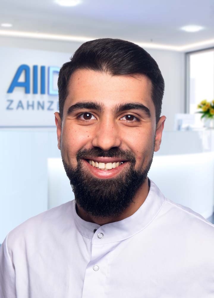 Portrait Zahnarzt Ebrahem Abazeed (AllDent Augsburg)