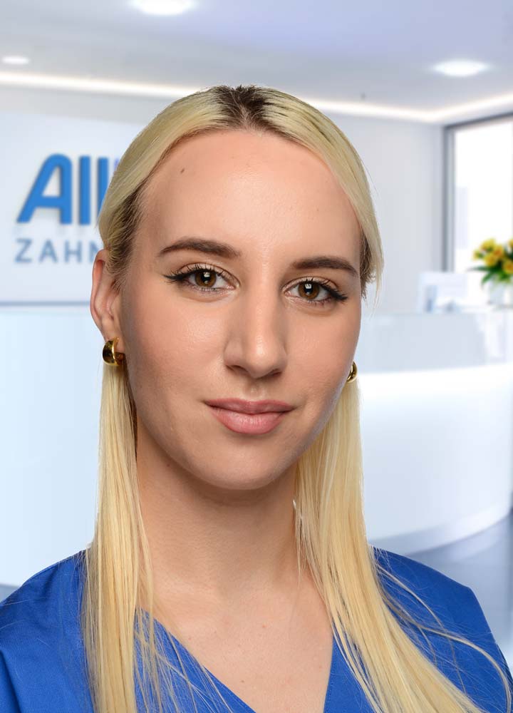 Portrait PZR Anastasia Okhai (AllDent Augsburg)